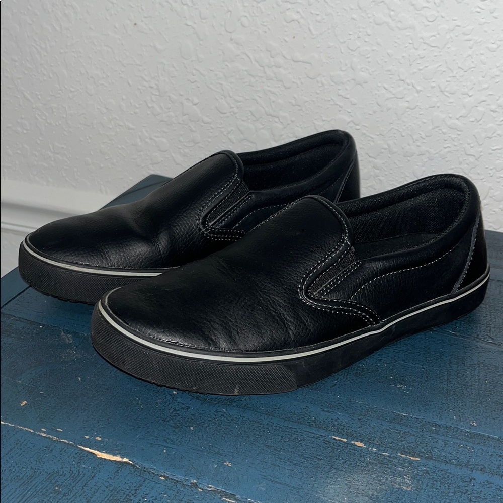 ❤️‍🔥 3 for $30 (bundle) Tredsafe Unisex Slip On Shoes women’s 9w men 8